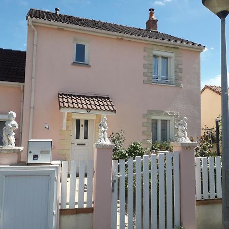 La Maison Rose 2 Chambres Avec Lit Pour 2 Personnes Et 2 Salles De Bains Nevers Zewnętrze zdjęcie
