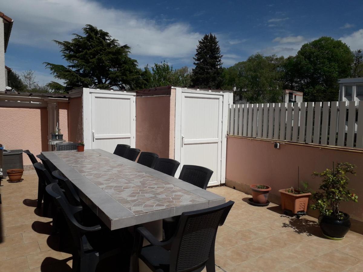 La Maison Rose 2 Chambres Avec Lit Pour 2 Personnes Et 2 Salles De Bains Nevers Zewnętrze zdjęcie